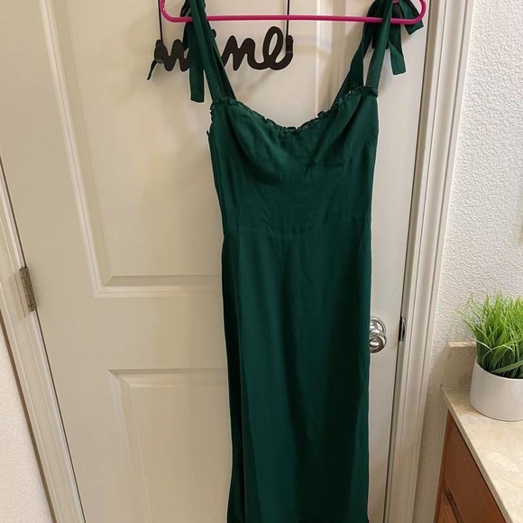 Reformation Petites Jasen Dress Color: Forest - Picture 6 of 8